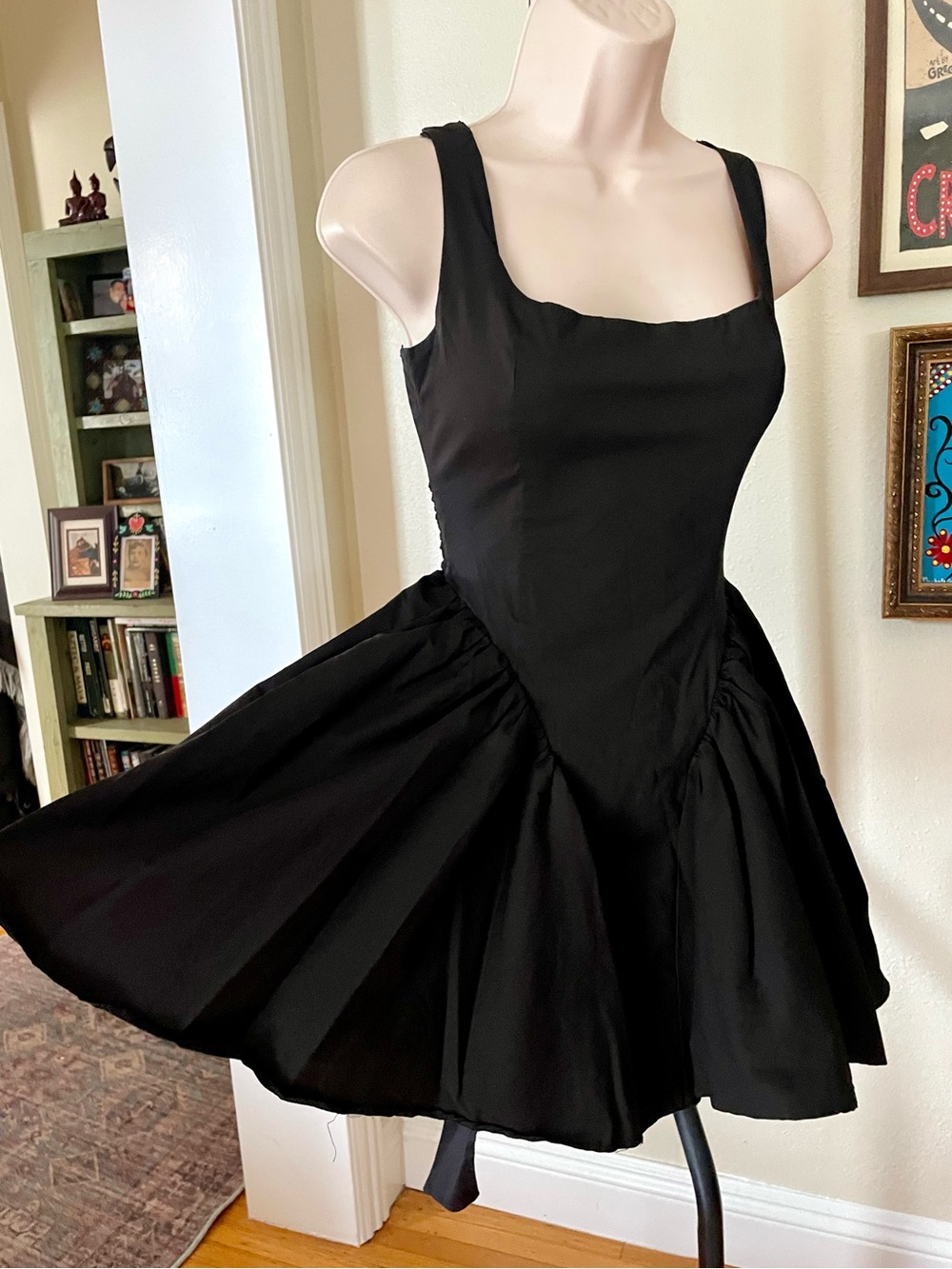 Windsor V Front Beautiful Black Mini Dress S